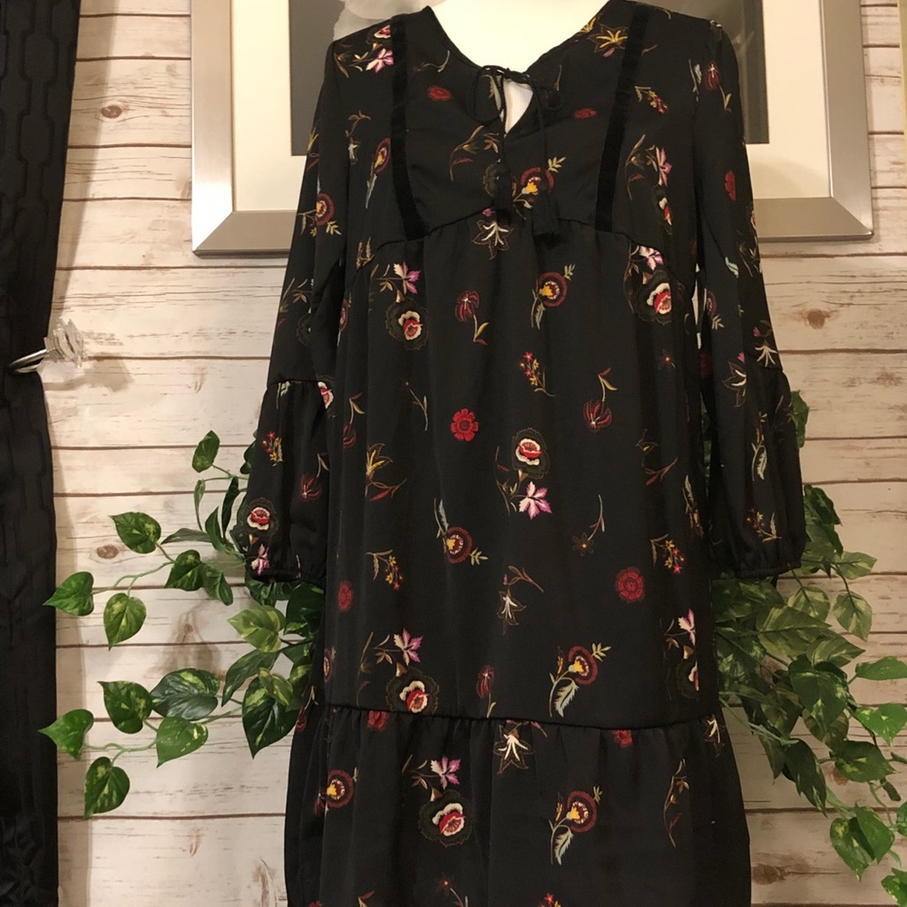 Old Navy flower poring long sleeve dress